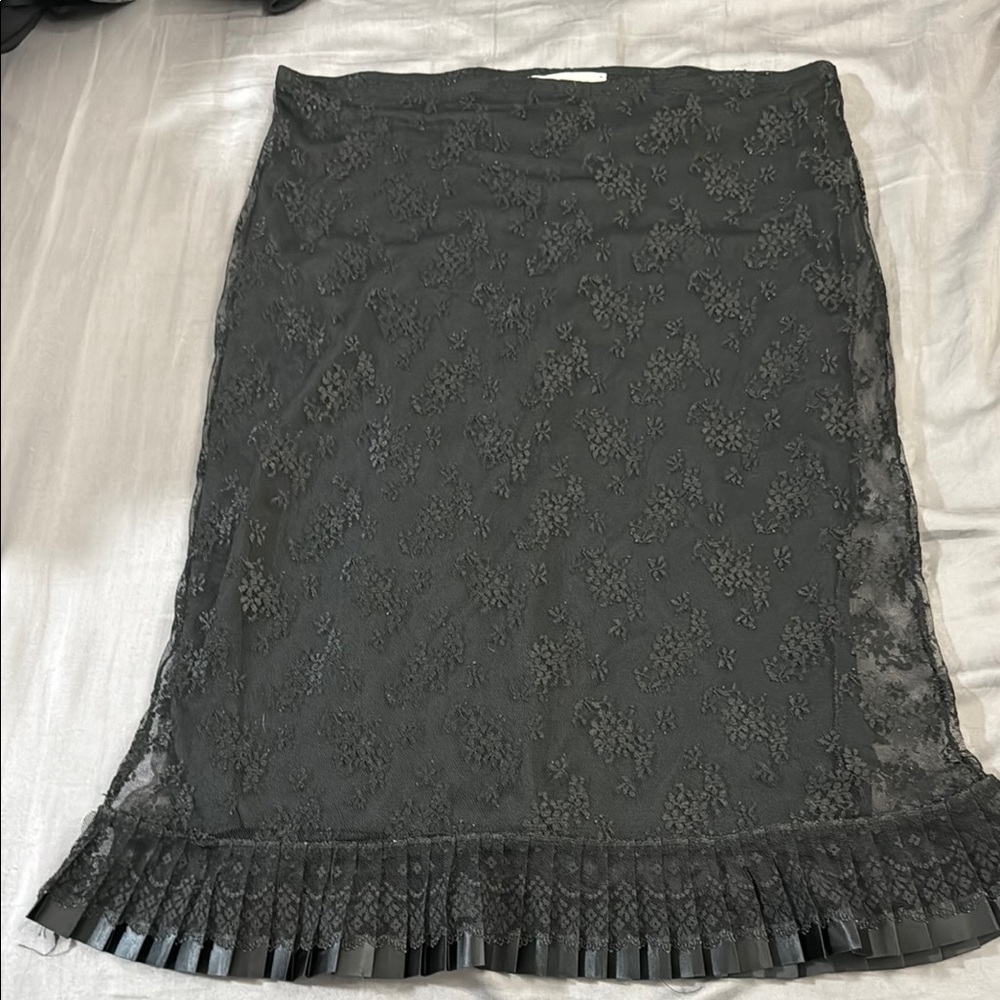 Hazel Black Pleated Midi Pencil Skirt